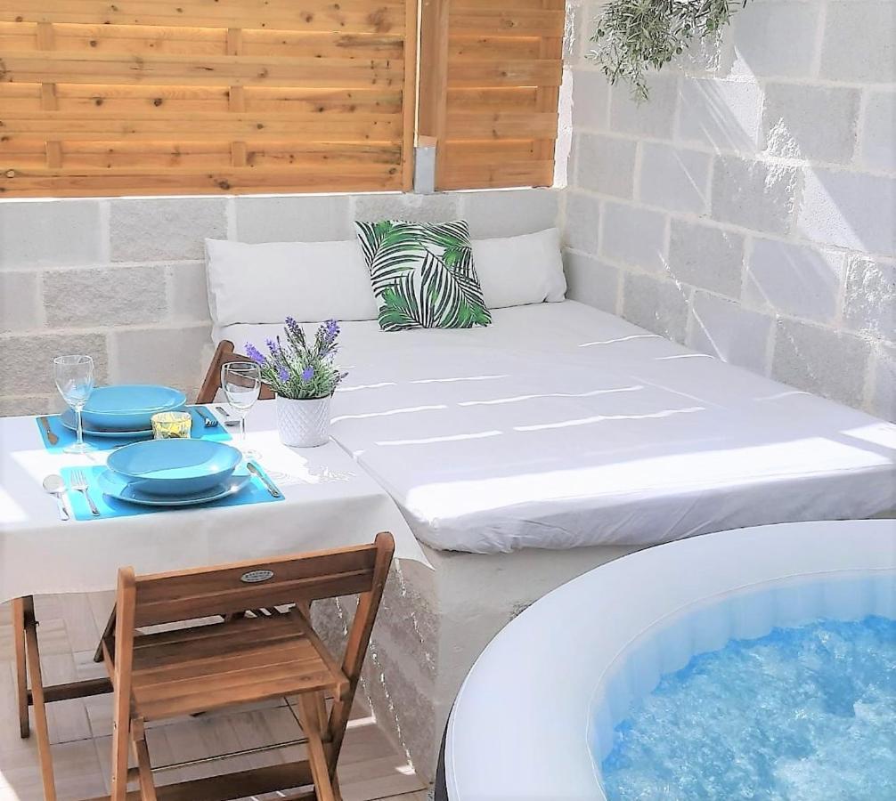 Apartamento La Calita Escondida - Jacuzzi&Terrace Private Chiclana de la Frontera Exterior foto