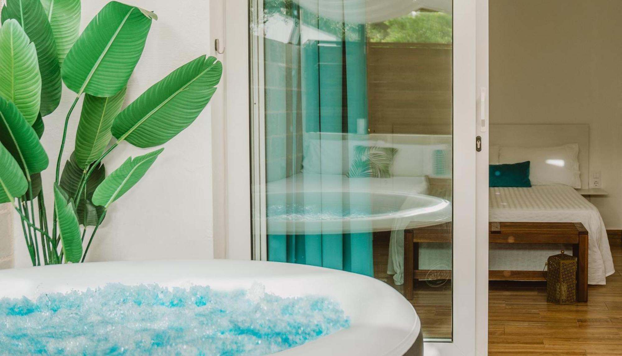 Apartamento La Calita Escondida - Jacuzzi&Terrace Private Chiclana de la Frontera Exterior foto